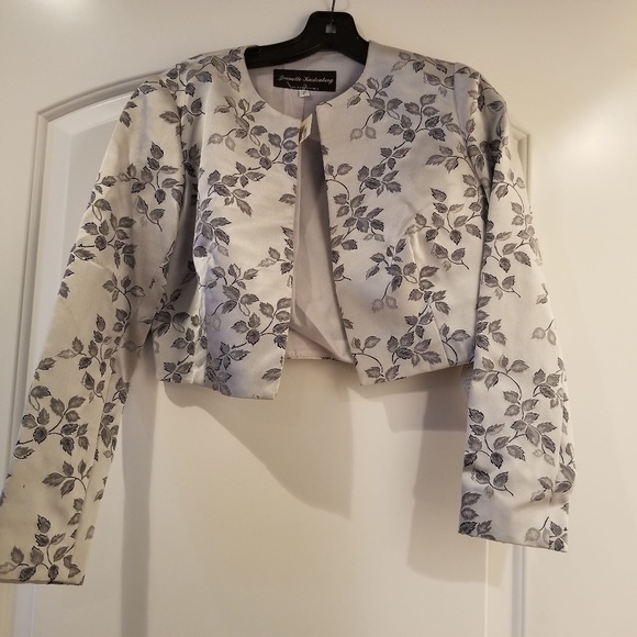 Silver Satin Bolero Jacket NWT Size 2 - Picture 1 of 8